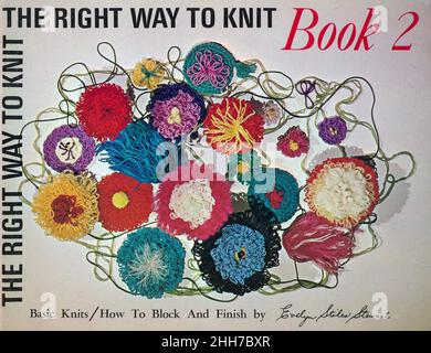 Manuale di istruzioni vintage 'The Right Way to Knit', USA 1969 Foto Stock