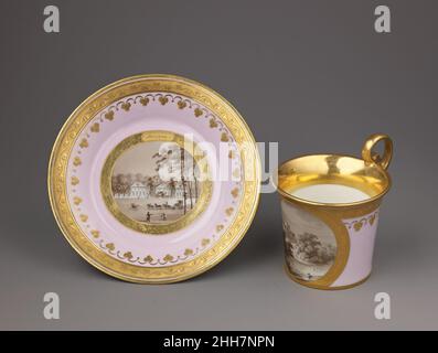 Tazza e piattino con vista su Pulawy, una casa di campagna palladiana ca. 1817 Austriaco, Vienna. Tazza e piattino con vista su Pulawy, una casa di campagna palladiana. Austria, Vienna. CA. 1817. Porcellana a pasta dura. Ceramica-porcellana Foto Stock