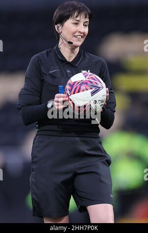 BURTON ON TRENT, REGNO UNITO. GEN 23RD. Arbitro, Elizabeth Simms durante la partita Barclays fa Women's Super League tra Leicester City e Aston Villa al Pirelli Stadium di Burton on Trent domenica 23rd gennaio 2022. (Credit: James Holyoak | MI News) Credit: MI News & Sport /Alamy Live News Foto Stock