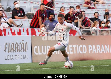 Curitiba, Brasile. 23rd Jan 2022. Brener durante l'Athletico e Paraná Clube. Partita valida per il round 1st del Campeonato Paranaense 2022. Stadio Joaquim Américo Guimarães. Curitiba, PR. Credit: Carlos Pereyra/FotoArena/Alamy Live News Foto Stock