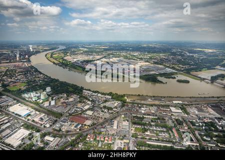 Fotografia aerea, fiume Reno alluvione, logport i, Logistics Terminal, porto container, Logistica automobilistica, Wanheimerort, Duisburg, zona della Ruhr, North RH Foto Stock