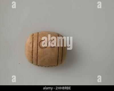 Bead 4th–7th Century Coptic. Cordone. Copto. 4th–7th secolo. Legno, osso o avorio. Prodotto in Kharga Oasis, Egitto bizantino. Lavorazione del legno Foto Stock