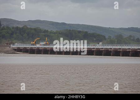 Lavori in corso per la ristrutturazione del viadotto di Arnside, compresa la rifacitura, maggio 2011 Foto Stock