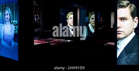 23 gennaio 2022 - Sandy Springs, Georgia, USA - "Downton Abbey, The Exhibition", al Perimeter Pointe, offre uno sguardo interattivo ed educativo alla serie televisiva di successo in tutto il mondo, come raccontato attraverso le ricreazione, i costumi, gli specchi magici, le proiezioni immersive e altre tecnologie all'avanguardia. La mostra dell'area di Atlanta continua fino al 28 aprile 2022.(Credit Image: © Brian Cahn/ZUMA Press Wire) Foto Stock