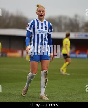 Crawley, Regno Unito. 23rd Jan 2022. Broadfield Stadium, Crawley, Regno Unito, difensore Danique Kerkdijk (5 BRI) durante una partita del WSL il 23 gennaio 2022 tra Brighton & Hove Albion W.F.C e Chelsea Women al Broadfield Stadium, Crawley, Regno Unito Bettina Weissensteiner/SPP credito: SPP Sport Press Foto. /Alamy Live News Foto Stock