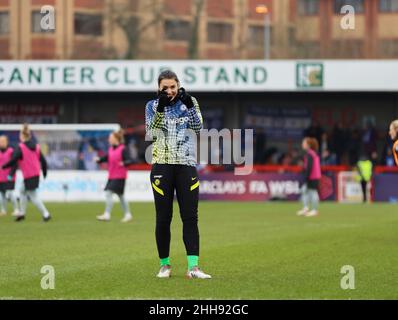Crawley, Regno Unito. 23rd Jan 2022. Broadfield Stadium, Crawley, Regno Unito, possiamo vederti anche, Zecira. Portiere Zecira Musovic (1, che) durante una partita WSL il 23 gennaio 2022 tra Brighton & Hove Albion W.F.C e Chelsea Women al Broadfield Stadium, Crawley, Regno Unito Bettina Weissensteiner/SPP credito: SPP Sport Press Foto. /Alamy Live News Foto Stock