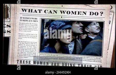 23 gennaio 2022 - Sandy Springs, Georgia, USA - "Downton Abbey, The Exhibition", al Perimeter Pointe, offre uno sguardo interattivo ed educativo alla serie televisiva di successo in tutto il mondo, come raccontato attraverso le ricreazione, i costumi, gli specchi magici, le proiezioni immersive e altre tecnologie all'avanguardia. La mostra dell'area di Atlanta continua fino al 28 aprile 2022.(Credit Image: © Brian Cahn/ZUMA Press Wire) Foto Stock