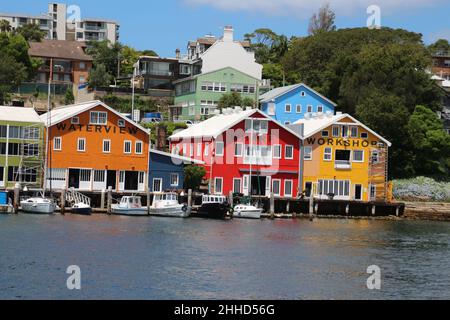 Workshop su Waterview Wharf sulla Waterview Bay a Balmain, Sydney, Australia Foto Stock