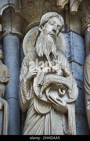 Statue gotiche della Cattedrale di Chartres e sculture esterne. Portico nord, portale centrale, stipiti destro- Vista generale c.. 1194-1230. Cattedrale di Chartres Foto Stock