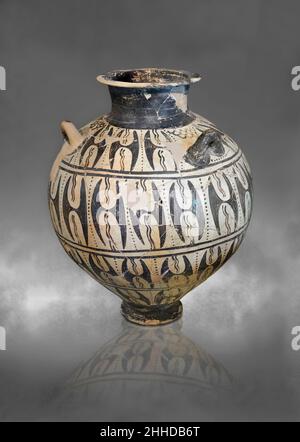 Ceramica in stile Palazzo Micenaean - vaso Piriforme con ripetizione a doppia testa di ascia. Tomba di Kazarma tholos, 1500-1450 a.C. . Nafplio Archeologia Mu Foto Stock