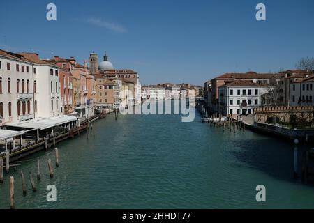 Una visione generale di Venezia dopo che il governo ha imposto un blocco virtuale sul nord Italia. Venezia, Italia Marzo 22 2020. (MVS) Foto Stock