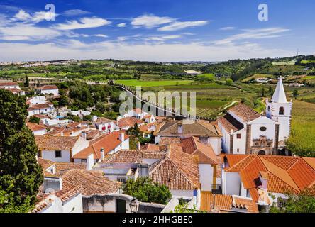 Obidos, Portogallo. Splendida vista sulla città vecchia Foto Stock