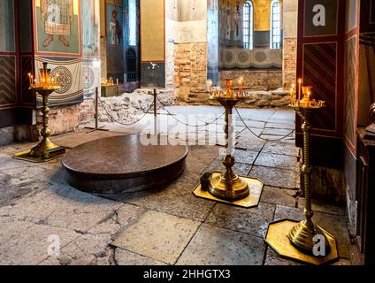 Veliky Novgorod, Russia - 30 agosto 2021: Interno della Cattedrale ortodossa russa di San Giorgio nel monastero di Yuriev nel quartiere Veliky No Foto Stock