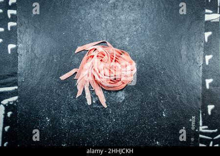 pasta fresca rosa cruda Foto Stock