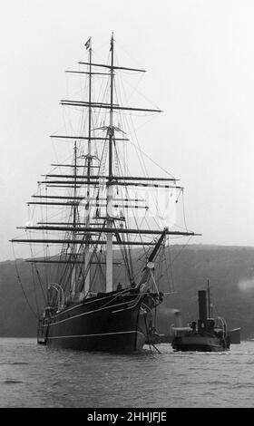 Il famoso Clipper del tè Cutty Sark, restaurato nel porto di Falmouth, circa 1925. Foto Stock