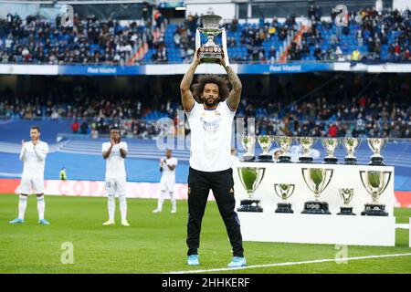 Madrid, Spagna. 23rd Jan 2022. Calcio/Calcio Marcelo (Real) : la Liga Santander in spagnolo si discosta tra il Real Madrid CF 2-2 Elche CF all'Estadio Santiago Bernabeu di Madrid, Spagna . Credit: Mutsu Kawamori/AFLO/Alamy Live News Foto Stock