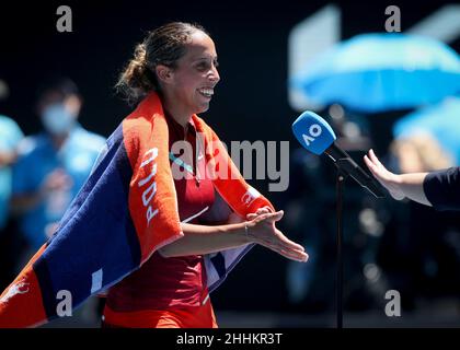 Melbourne, Australia. 25th. Gennaio 2022. Il tennista americano Madison Keys durante il torneo Australian Open al Melbourne Park di martedì 25 gennaio 2022. © Juergen Hasenkopf / Alamy Live News Foto Stock