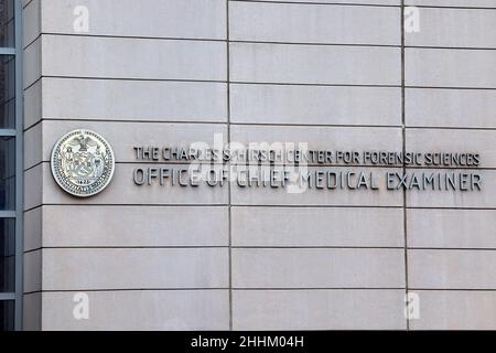 NYC Office of Chief Medical Examiner, 421 e 26th St, New York, NY. Il Charles S. Hirsch Center for Forensic Sciences di Manhattan. Foto Stock