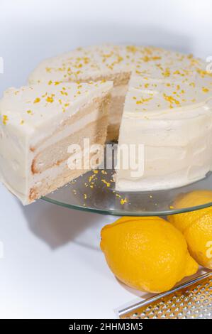 torta a strati di limone, calce spugnosa Foto Stock