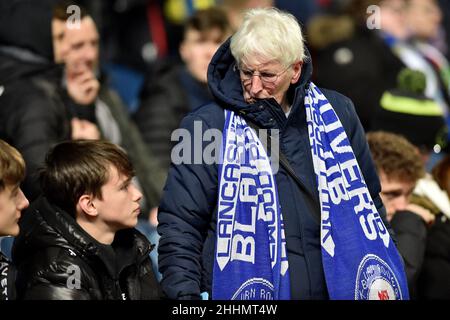 BLACKBURN, REGNO UNITO. GENNAIO 24th i fan di Blackburn Rovers prima della partita del Campionato Sky Bet tra Blackburn Rovers e Middlesbrough a Ewood Park, Blackburn lunedì 24th gennaio 2022. (Credit: Eddie Garvey | MI News) Credit: MI News & Sport /Alamy Live News Foto Stock