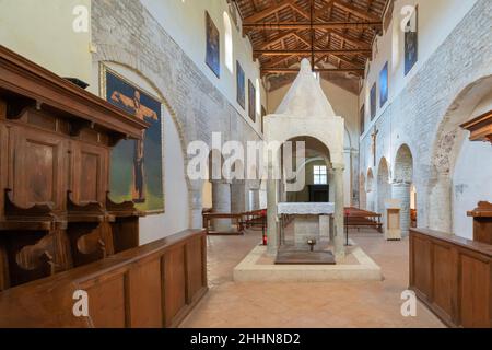 Abbazia di San Salvatore di Montecorona, Umbertide, Umbria, Italia, Europa Foto Stock