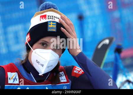 Kronplatz, Italia, 25/01/2022, 25th gennaio 2022: Audi FIS Ski World Cup Donna Giant Slalom a Plan de Corones, Italia; le ultime Signore Sci Alpino GS prima dei Giochi Olimpici invernali di Pechino 2022. Sara Hector (SWE) vincitore della gara Credit: Action Plus Sports Images/Alamy Live News Foto Stock