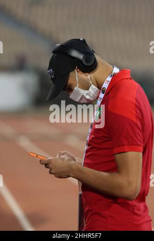 YAOUNDE, CAMERUN - 25 GENNAIO: Achraf Hakimi del Marocco è arrivato per la Coppa delle nazioni 2021 Africa Play offs - 1/8-finale partita tra Marocco e Malawi a Stade Ahmadou Ahidjo il 25 gennaio 2022 a Yaounde, Camerun. (Foto di SF) Credit: Sebo47/Alamy Live News Foto Stock