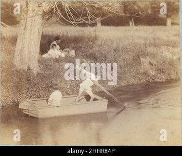 [Two Boys Playing at the Creek, 4 luglio 1883] 1883 Thomas Eakins American. [Due ragazzi che giocano al Creek, 4 luglio 1883]. Thomas Eakins (americano, Philadelphia, Pennsylvania 1844–1916 Philadelphia, Pennsylvania). 1883. Stampa in argento albume. Fotografie Foto Stock