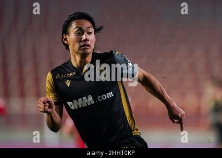 ANVERSA, BELGIO - GENNAIO 25: Daichi Hayashi di Sint-Truidense VV durante la partita della Jupiler Pro League tra il Royal Antwerp FC e Sint-Truidense VV al Bosuilstadion il 25 Gennaio 2022 ad Anversa, Belgio (Foto di Jeroen Meuwsen/Orange Pictures) Foto Stock