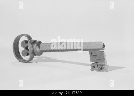 Cassettiera o chiave di cassa 17th secolo probabilmente l'Italia settentrionale o forse il francese. Chiave del cassettiere o del torace, probabilmente dell'Italia settentrionale o forse del francese. 17th secolo. Ferro battuto. Ferro metallurgato Foto Stock