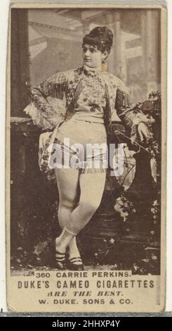 Carta numero 360, Carrie Perkins, della serie Actors and Attres (N145-5) emessa da Duke Sons & Co. Per promuovere le sigarette Cameo 1880s emesse da W. Duke, Sons & Co. Carte commerciali del set 'Actors and Attres' (N145-5), Pubblicato nel 1880s da W. Duke Sons & Co. Per promuovere sigarette Cameo. Ci sono otto sottogruppi della serie N145. Vari sottogruppi sport diversi carte disegni e anche promuovere diverse marche di tabacco rappresentate da W. Duke Sons & Company. Questa scheda è del quinto set secondario, N145-5. Si noti che i nomi degli attori sono scritti in modo diverso sulle carte in tutto il set e non sono depe Foto Stock