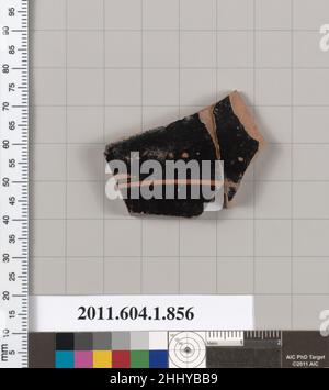 Frammento di terracotta di una kylix (tazza da bere) 5th secolo a.C. Greco, esterno Attico, dita dei piedi. Frammento di terracotta di una kylix (tazza da bere) 670356 Foto Stock