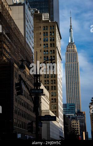 New York: Blick von Hudson Yards auf das Empire state Building Foto Stock