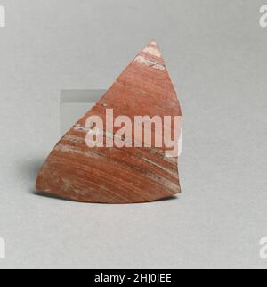 Frammento di vaso Greco Orientale/Sardis, linee bianche lidiane.. Frammento di vaso. Greco Orientale/Sardis, Lidiano. Terracotta. Vasi Foto Stock