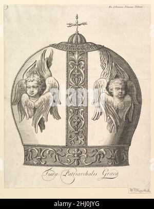 Una corona patriarcale greca – Tiara Patriarchalis Graeca (Aubry de la Mottraye 'Viaggi in Europa, Asia e in parte dell'Africa...,' Londra, 1724, vol. I, piatto 9) 1723–24 William Hogarth British Hogarth ha fatto questa stampa all'inizio della sua carriera per illustrare un libro di viaggio dell'autore francese Aubry de la Mottraye. Il testo correlato descrive questo cappellino patriarcale o Tiara... a forma di corona imperiale, come si basa su quella di 'Metodios, antico Patriarca di Costantinopoli, portato di là a Roma.' Una corona patriarcale greca – Tiara Patriarchalis Graeca (la Travessa di Aubry de la Mottraye) Foto Stock