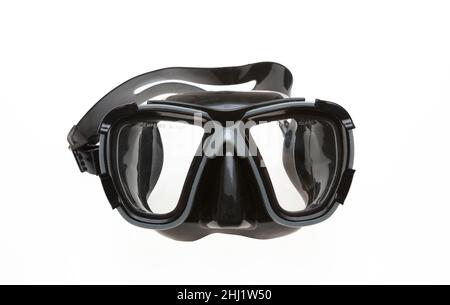 Maschera subacquea isolata su sfondo bianco. Maschera subacquea nera con vetro temperato, nuoto snorkeling e attrezzatura subacquea. Foto Stock