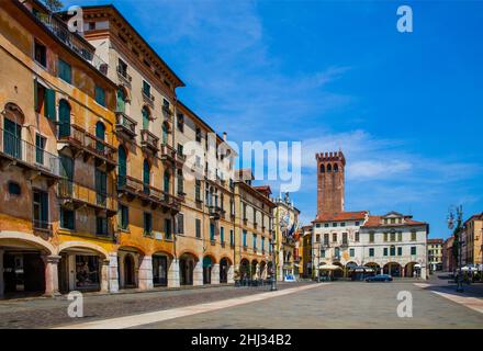 Piazza della Liberta, Bassano del Grappa, Veneto, Italia, Bassano del Grappa, Veneto, Italia Foto Stock