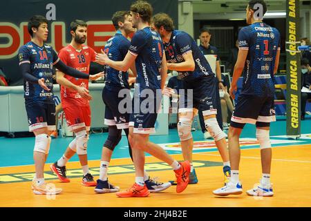 Monza, Italia. 26th Jan 2022. (Allianz Powervolley Milano) durante il Vero Volley Monza vs Allianz Milano, Volley Campionato Italiano Serie A Men Superleague a Monza, Italia, Gennaio 26 2022 Credit: Independent Photo Agency/Alamy Live News Foto Stock