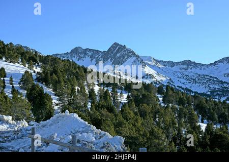 Grandvalira-Grau Roig stazione sciistica situato nei Pirenei di Andorra. Foto Stock