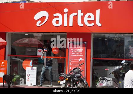 Bharti Airtel Shop Front. Negozio del distributore Airtel. Udaipur India - RIY maggio 2020 Foto Stock