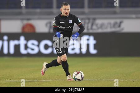 Duisburg, Germania. 26th Jan, 2022. Primo: 01/26/2022 football: Calcio: 3rd Bundesliga, stagione 2021/2022 MSV Duisburg - 1.FC Magdeburg 0:5 azione individuale, Atik l Bar±s, FCM/dpa/Alamy Live News Foto Stock