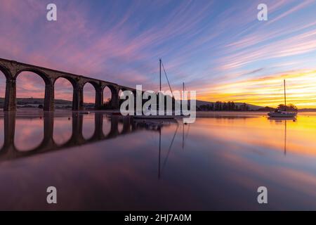 Un'alba gelida a St Germans sul fiume Tiddy Sou East Cornwall Foto Stock