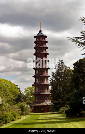 La Grande Pagoda Cinese, presso i Giardini Botanici reali, Kew. Foto Stock