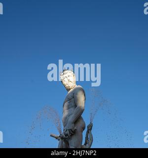 Firenze, Italia. Gennaio 2022. Particolare della fontana del Nettuno in Piazza della Signoria nel centro della città Foto Stock