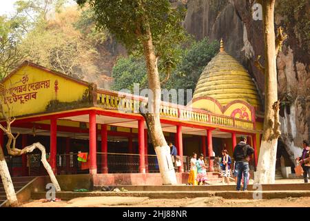 Gopeswar Devalaya , un luogo devozionale con misteriose storie di Lord Shiva e della dea Parvati. Conosciuto anche come Gupteswar o Dio nascosto Foto Stock