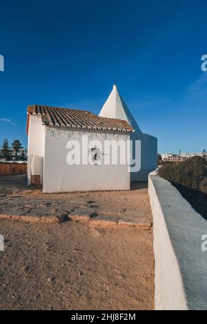 Forte/Cappella di Nossa Senhora da Rocha, Lagoa, Algarve, Portogallo, Europa Foto Stock