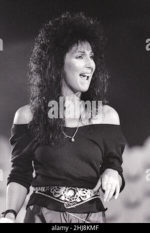Cher al Solid Gold, 1983. Credito: Ron Wolfson / Rock negatives / MediaPunch Foto Stock