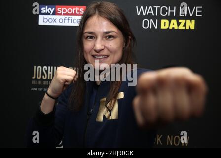 Foto di archivio datata 27-05-2019 di Katie Taylor al Mondrian Park Avenue, New York. Katie Taylor è destinata a fare storia il 30 aprile quando combatte Amanda Serrano nel primo attacco femminile al titolo di Madison Square Garden. Data di emissione: Giovedì 27 gennaio 2022. Foto Stock