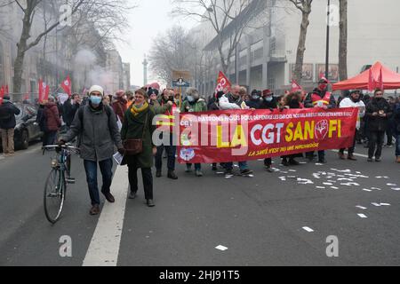 20000 persone hanno marciato tra bastille e bercy a Parigi per questa demo interprofessionale erano presenti 2 candidati per le elezioni presidenziali Foto Stock