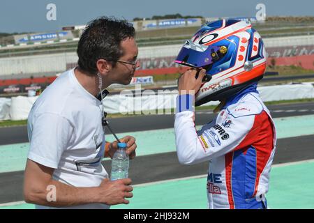 Nyck de Vries visto qui durante la sua carriera di karting, il pilota olandese è attualmente un pilota di prova e riserva per il Team Mercedes-AMG Petronas F1, De Vries ha vinto il Campionato del mondo di Formula e 2020 e il Campionato del mondo di Formula FIA 2 2019, Così come i campionati del mondo di Karting 2010 e 2011. Foto Stock